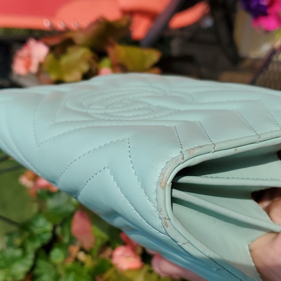 Mint Green Accessory with Elegant Design and Versatile Use - Picture 14 of 17